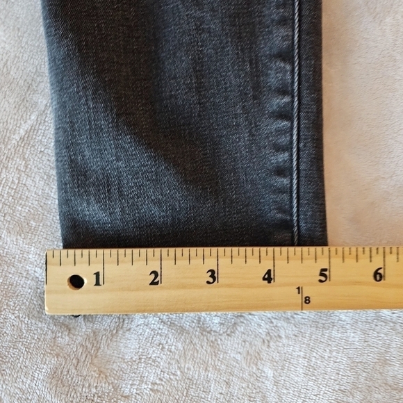 PacSun High Rise Jegging Distressed Ripped knee Black Raw Hem Jeans Size 28 EUC - Picture 6 of 10